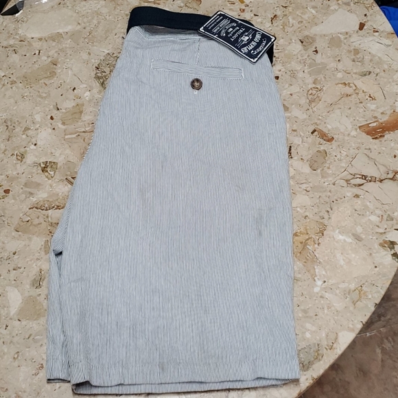 Trilogy Mens belted cotton shorts - Picture 5 of 8